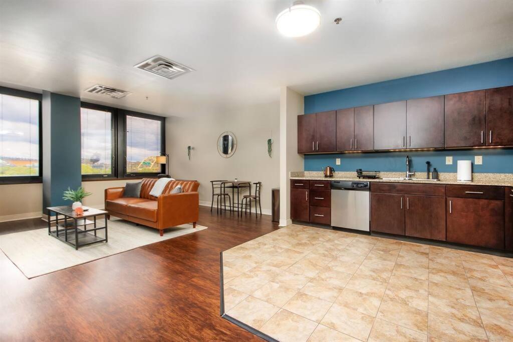 Sweeping Stadium Views Wonderfully Located 24-7 Parking Gym Lounge Pittsburgh Bagian luar foto